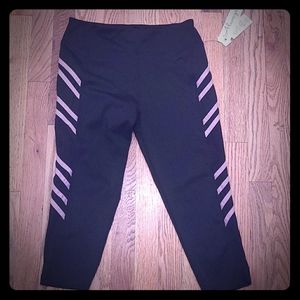 NWT Capri Leggings